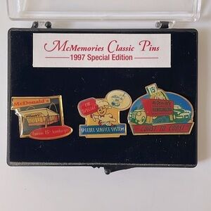 McDonalds‎ Uniform Pinback Pin Set 1997 Special Edition 3 Pins Original Case